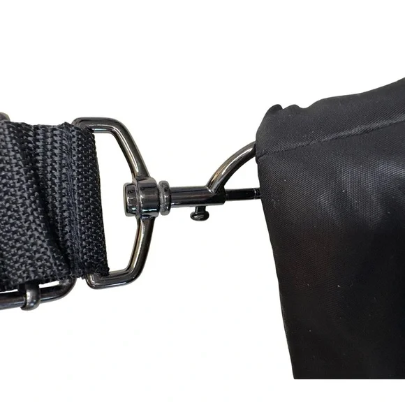 Marc Jacobs Black Nylon Crossbody Messenger Bag Leather Trim Silver Hardware - Picture 8 of 13